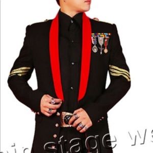 Meet your Posher, Leo